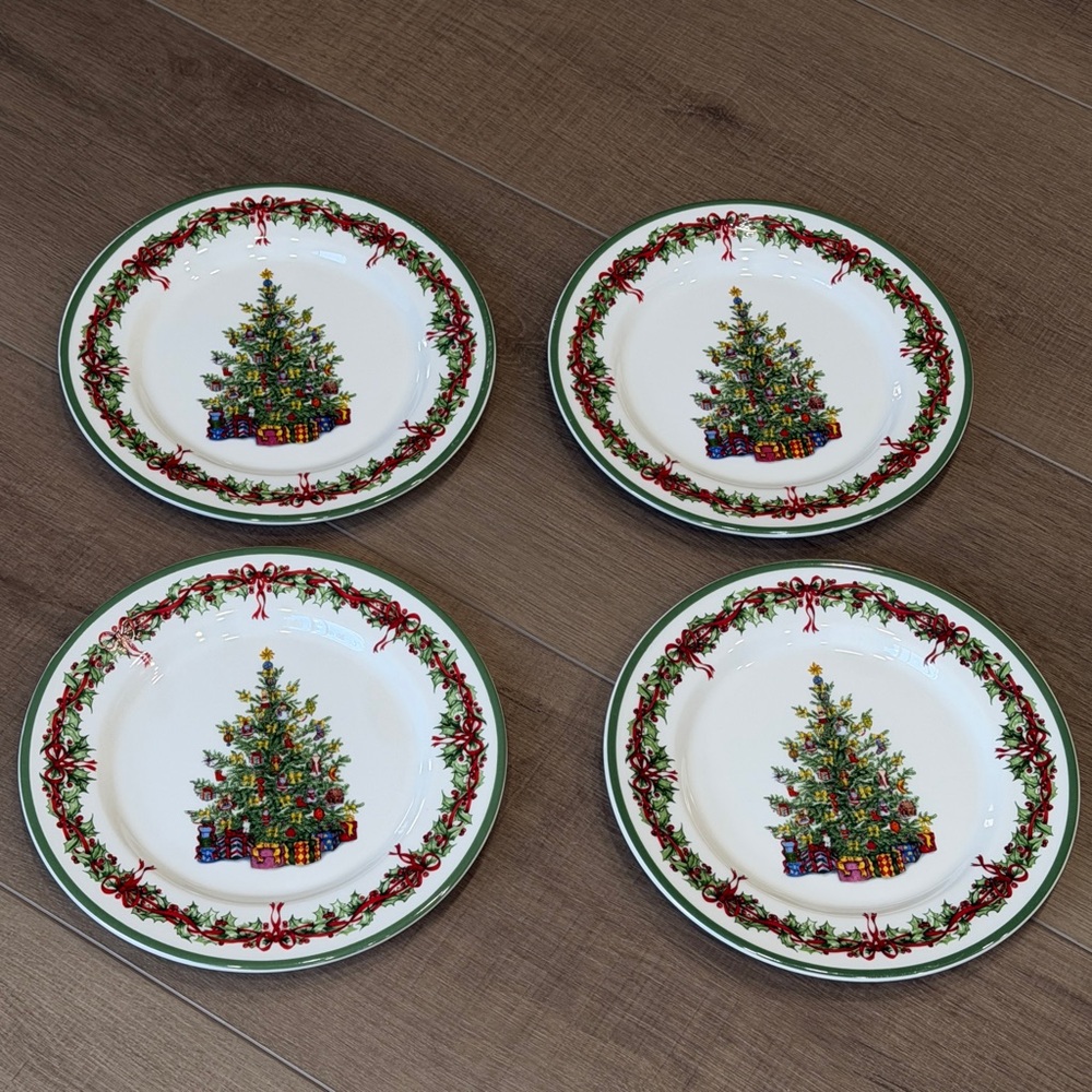 CHRISTOPHER RADKO Holiday Celebrations Xmas Tree 8-1/4” Plates Set of 4 Mint